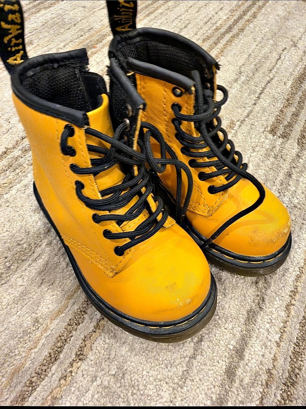 Dr. Martens 1460 AW004 Yellow & Black Combat Boots US 7